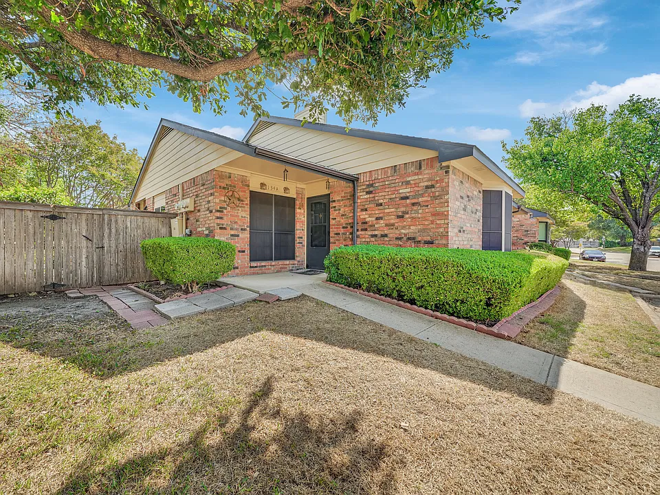 2111 E Belt Line Rd