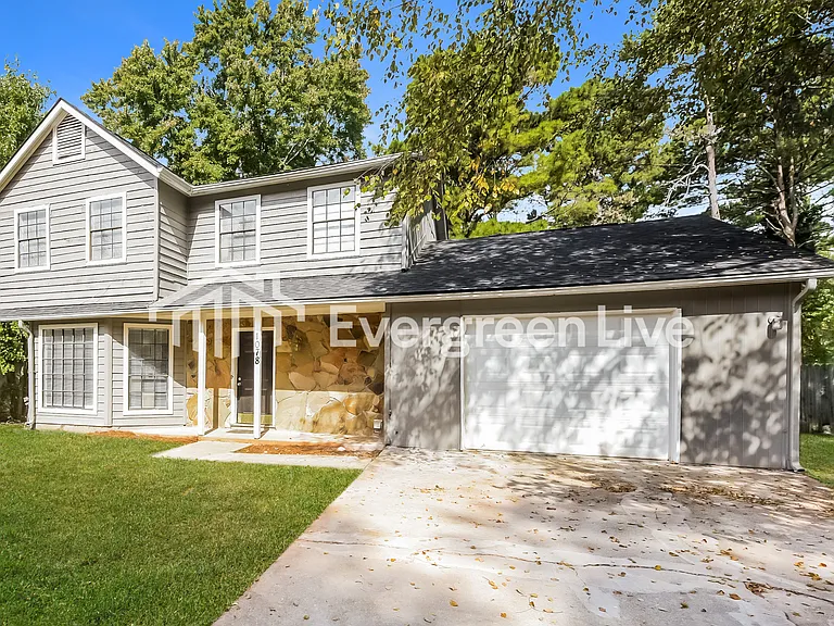 1078 Forest Path — Photo 1