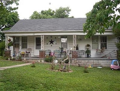 1st image of 122 Rose Ln