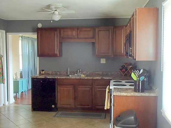 4th image of 8000 Wanda Ave