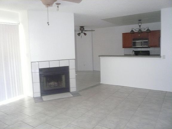 2nd image of 2910 W Marconi Ave Unit 116