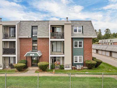 3 Roedean Drive #207, Nashua, NH, 03063