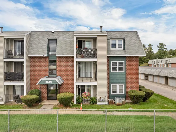 3 Roedean Drive #207, Nashua, NH 03063