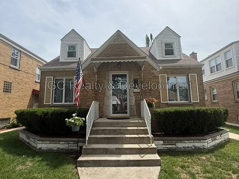 6953 W Summerdale Ave — Photo 1