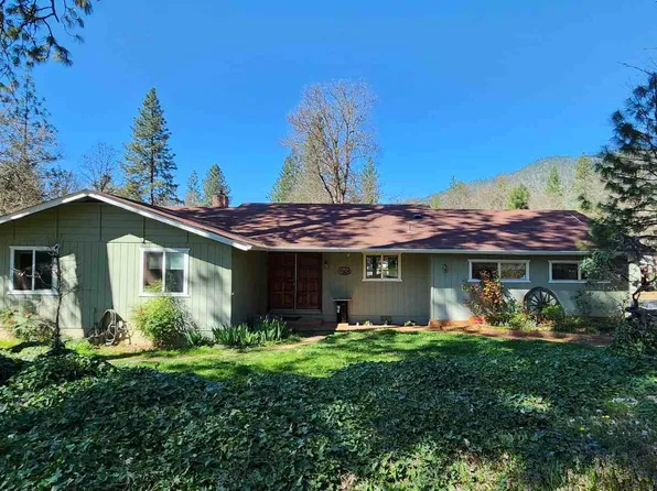 9940 Monument Dr, Grants Pass, OR 97526
