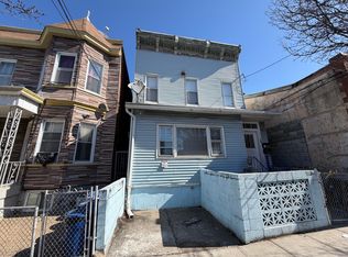 510 48th St, Union City, NJ 07087