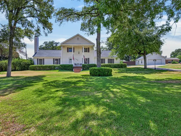 109 Lilac Ln, Gun Barrel City, TX 75156