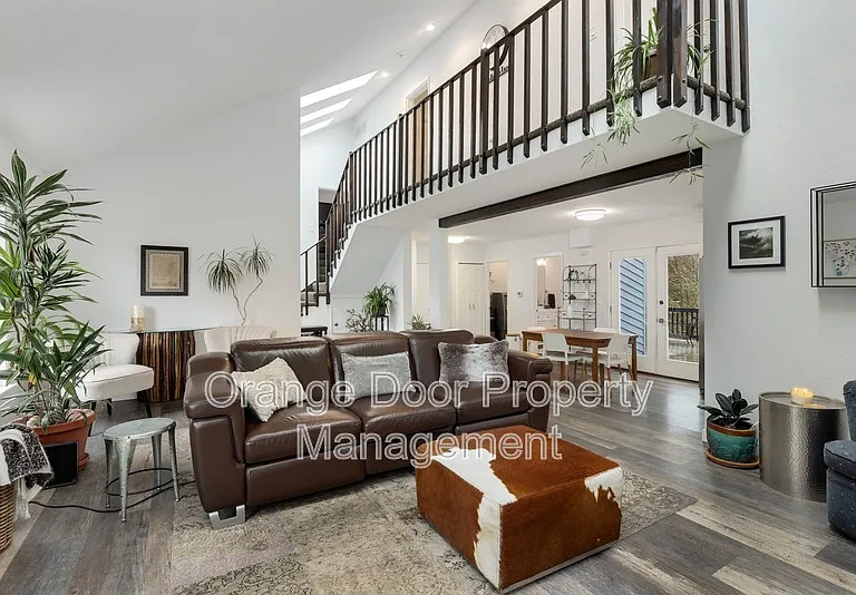 55 Hylebos Ave — Photo 1