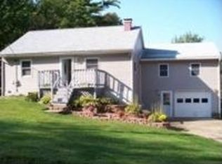 338 Meadow Rd, Topsham, ME 04086