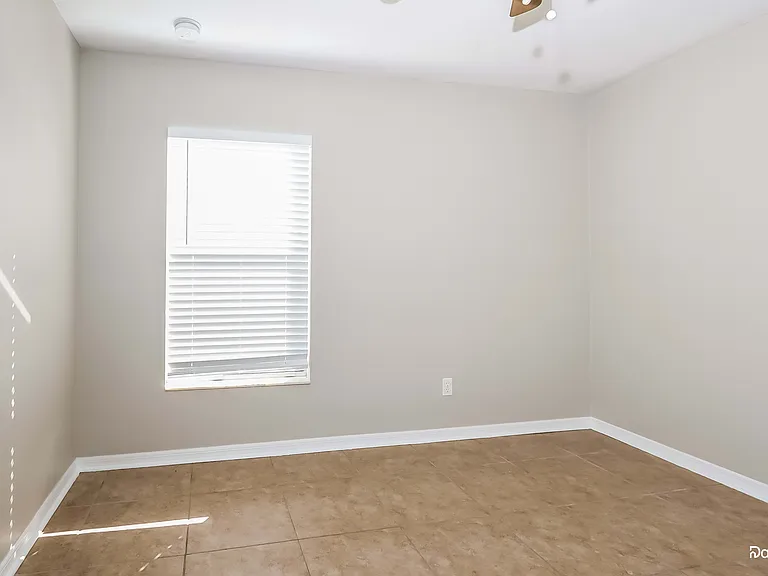 1219 SW Eleuthera Ave — Photo 11
