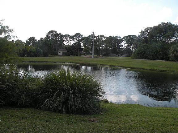 3rd image of 306 SW Torreya River Trce