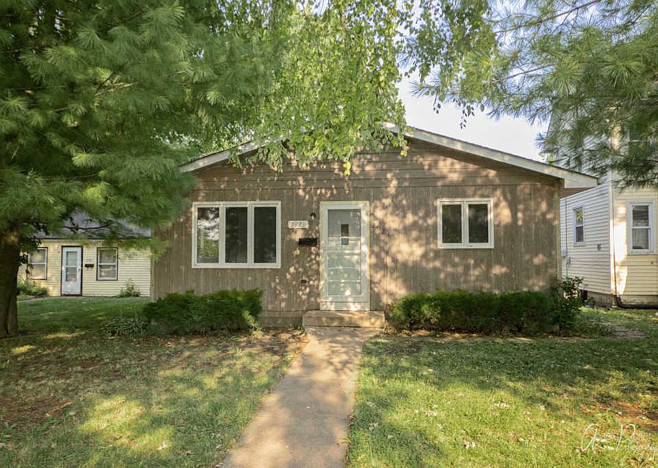 1st image of 2923 Ezra Ave