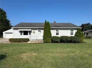 326 Annis Rd, Amherst, OH 44001