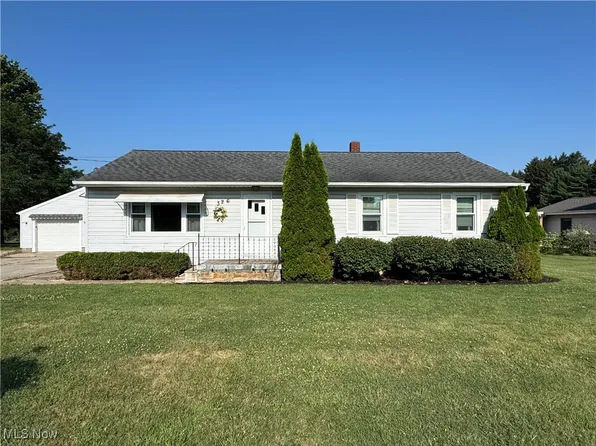 326 Annis Rd, Amherst, OH 44001