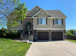 1211 Ashford St, Pleasant Hill, MO 64080