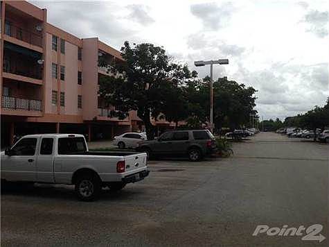2nd image of 1900 W 68th St APT F102
