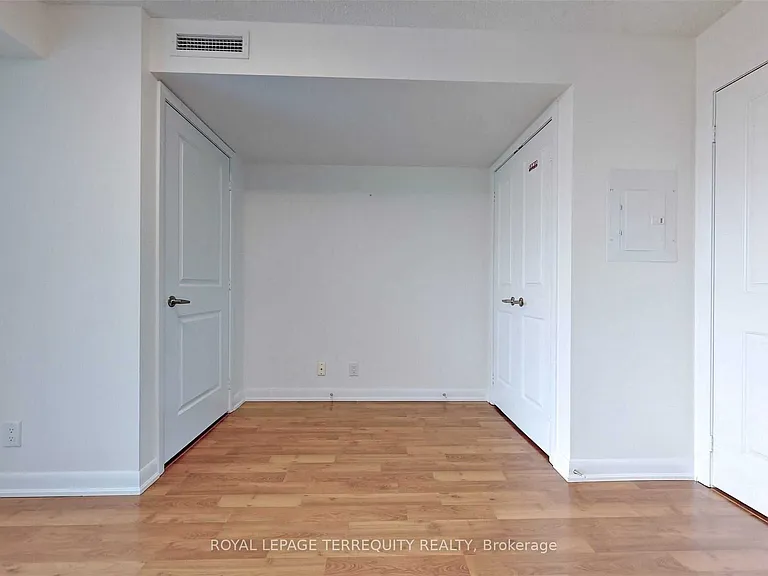 17 Anndale Dr #2211 — Photo 24