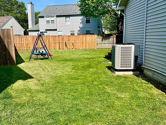 3rd image of 591 Winterspice Dr