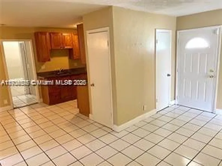 624 SW 16th Ave #C — Photo 4