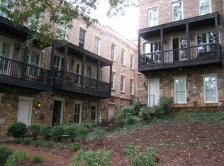 350 Green Oak Dr, Roswell, GA 30075