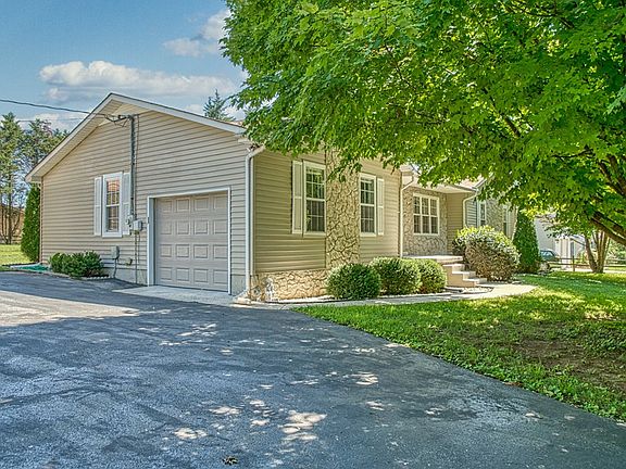 5th image of 2085 Herbert Garrett Rd