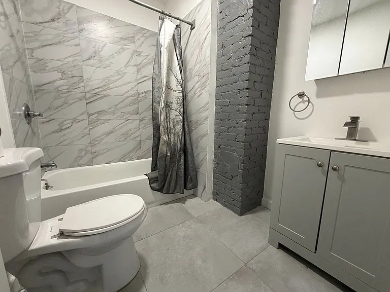 736 S 15th St #2A — Photo 13