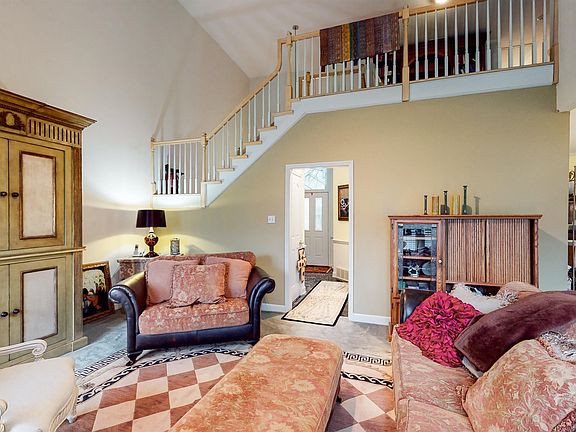 5th image of 112 Riverwalk Pl
