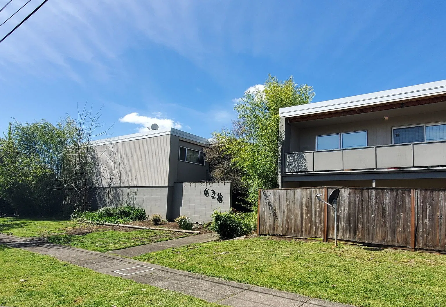 628 Ferry St SW Apartments — Photo 1