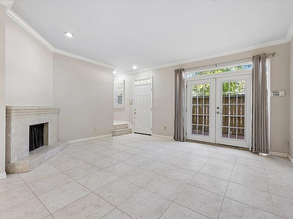 3rd image of 2100 Tanglewilde St APT 261