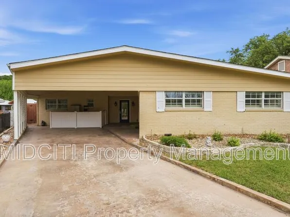 156 Trelawney St, McQueeney, TX 78123
