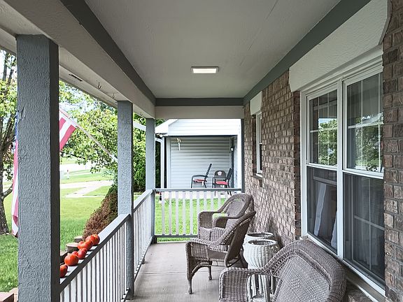 3rd image of 1510 Cumberland Way