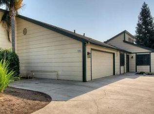 6089 N Bungalow Ln, Fresno, CA 93704