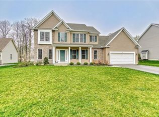 16 Armetale Luster, Webster, NY 14580