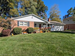 732 Forestridge Dr, Youngstown, OH 44512