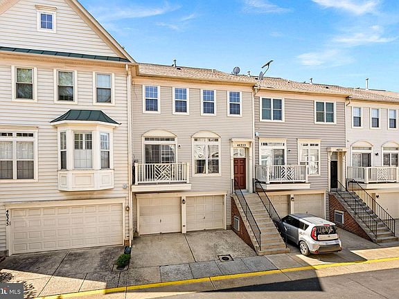 4th image of 46353 Villa Sq