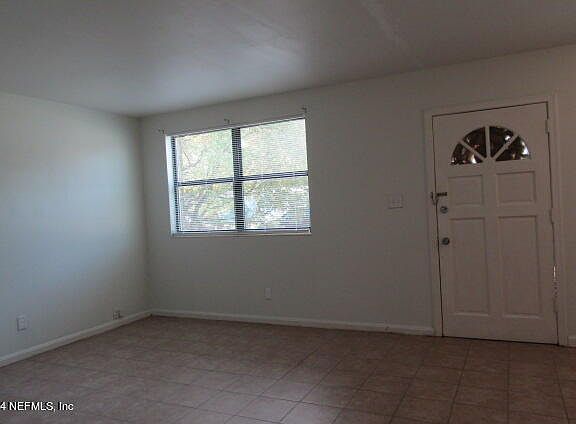4th image of 352 WILDWOOD Lane