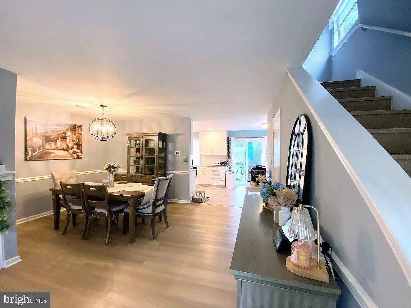 3 bed, 2.5 bath, 1728 sqft, $2,895 — Photo 4
