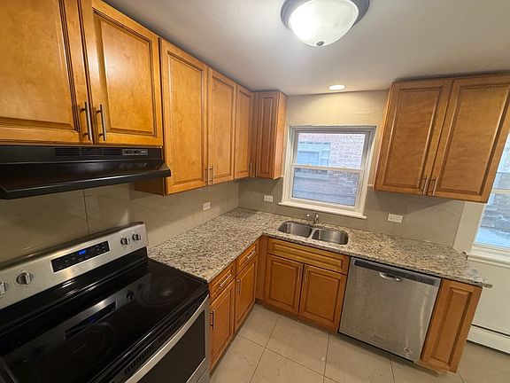 2nd image of 2306 S 17th Ave #B
