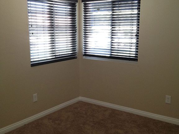 4th image of 25331 Maxy Dr