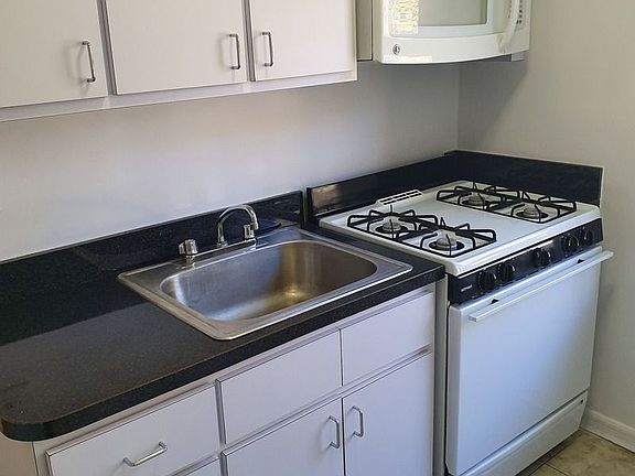 5th image of 8309 Brevoort St APT 2A