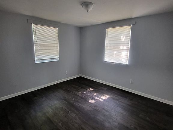 5th image of 1625 W 26th St APT 2