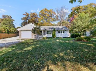 2046 E 2200 North Rd, Watseka, IL 60970