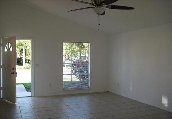 Home For Sale In Country Park