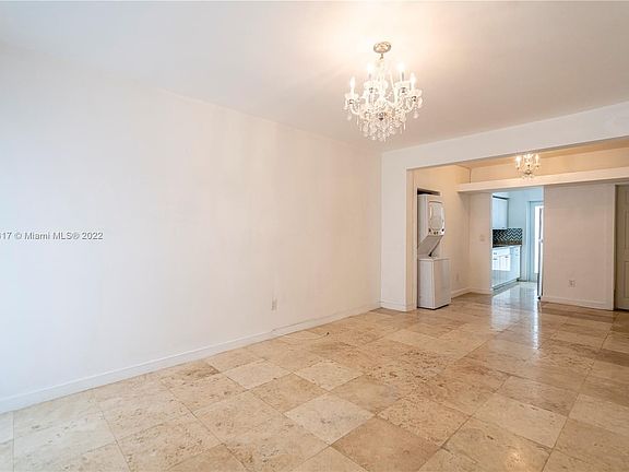 2nd image of 1120 Euclid Ave #5