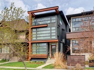 2304 S 4th Ave NW, Calgary, AB T2N 0N9