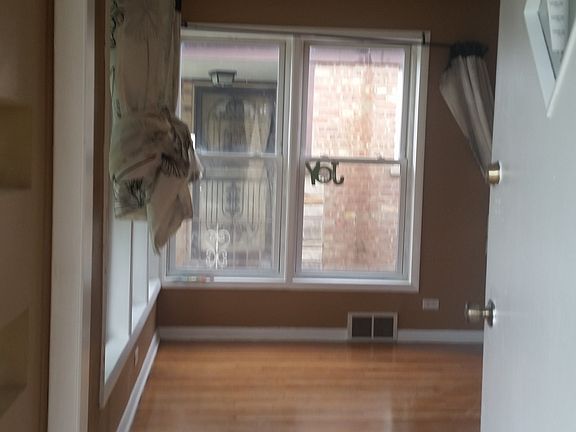 NEWLY REFURNISHED FLOORS
