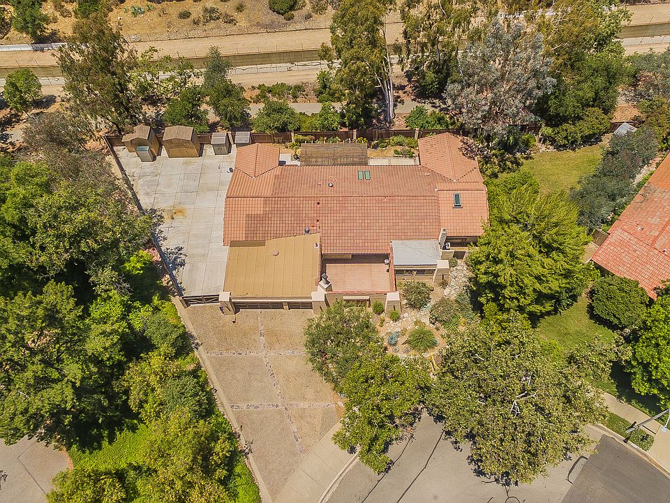 2nd image of 2511 N Indian Hill Blvd