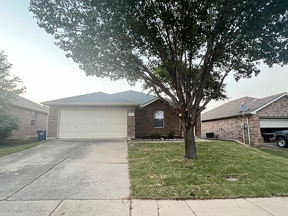 2nd image of 1437 Water Lily Dr