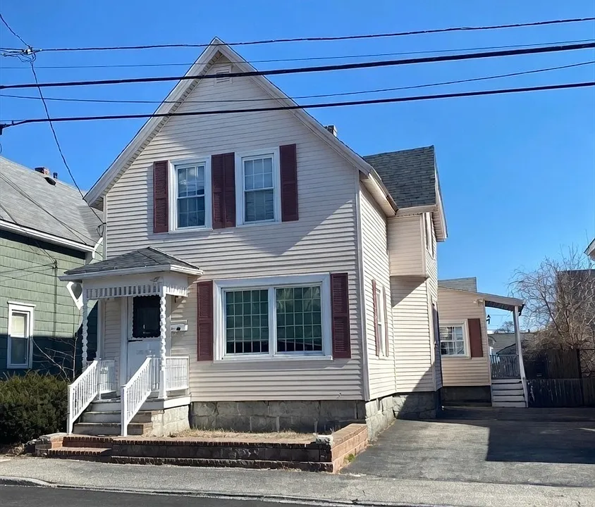 211 Mount Hope St