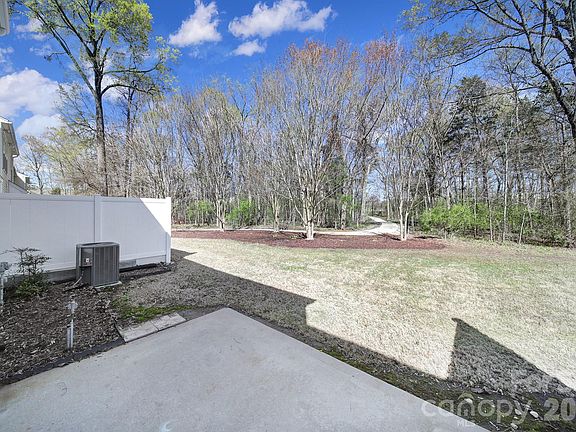 2nd image of 10209 Blakeney Preserve Dr